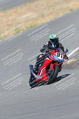 media/Oct-14-2023-TrackXperience (Sat) [[0517685739]]/Level 3/session 4 turn 6/